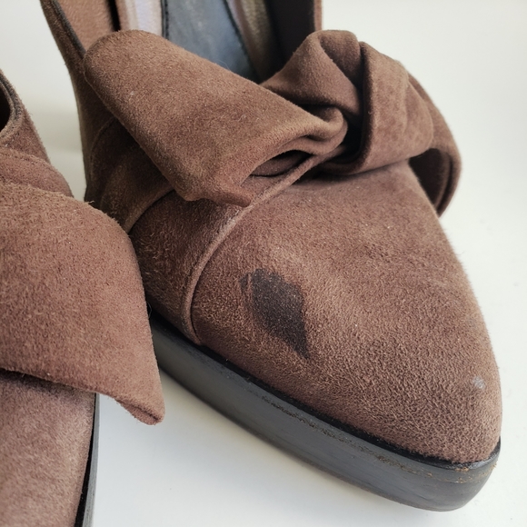Marni | Suede Heels with Bow Detail - Picture 8 of 11